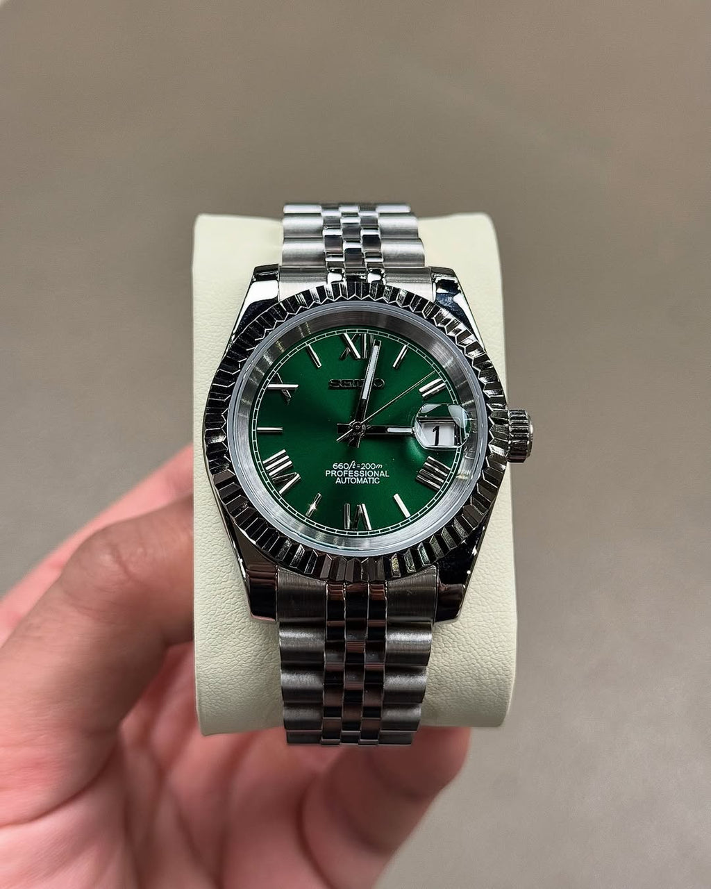 Hulk Roman Numeral Dial