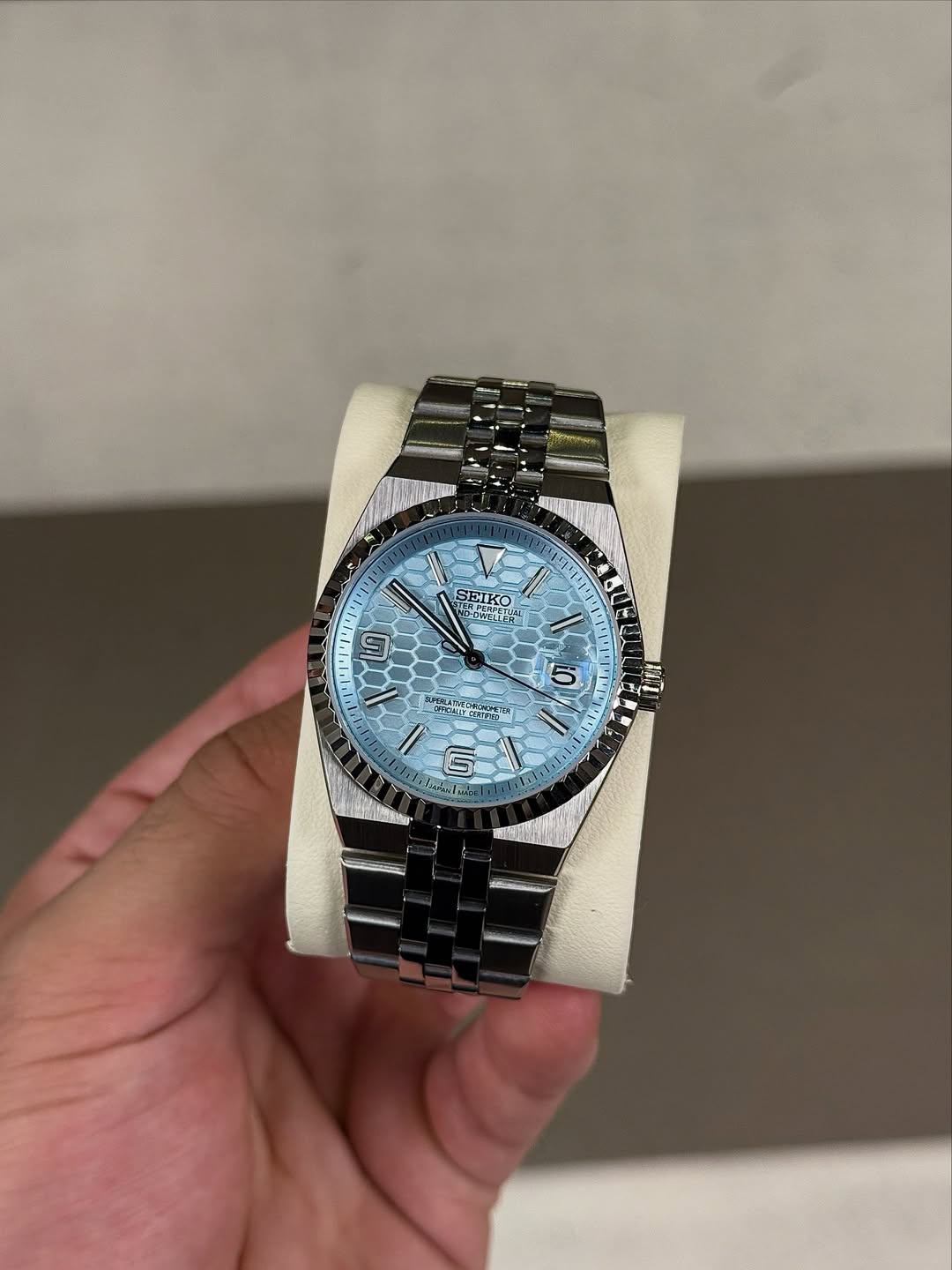 Ice blue Dial