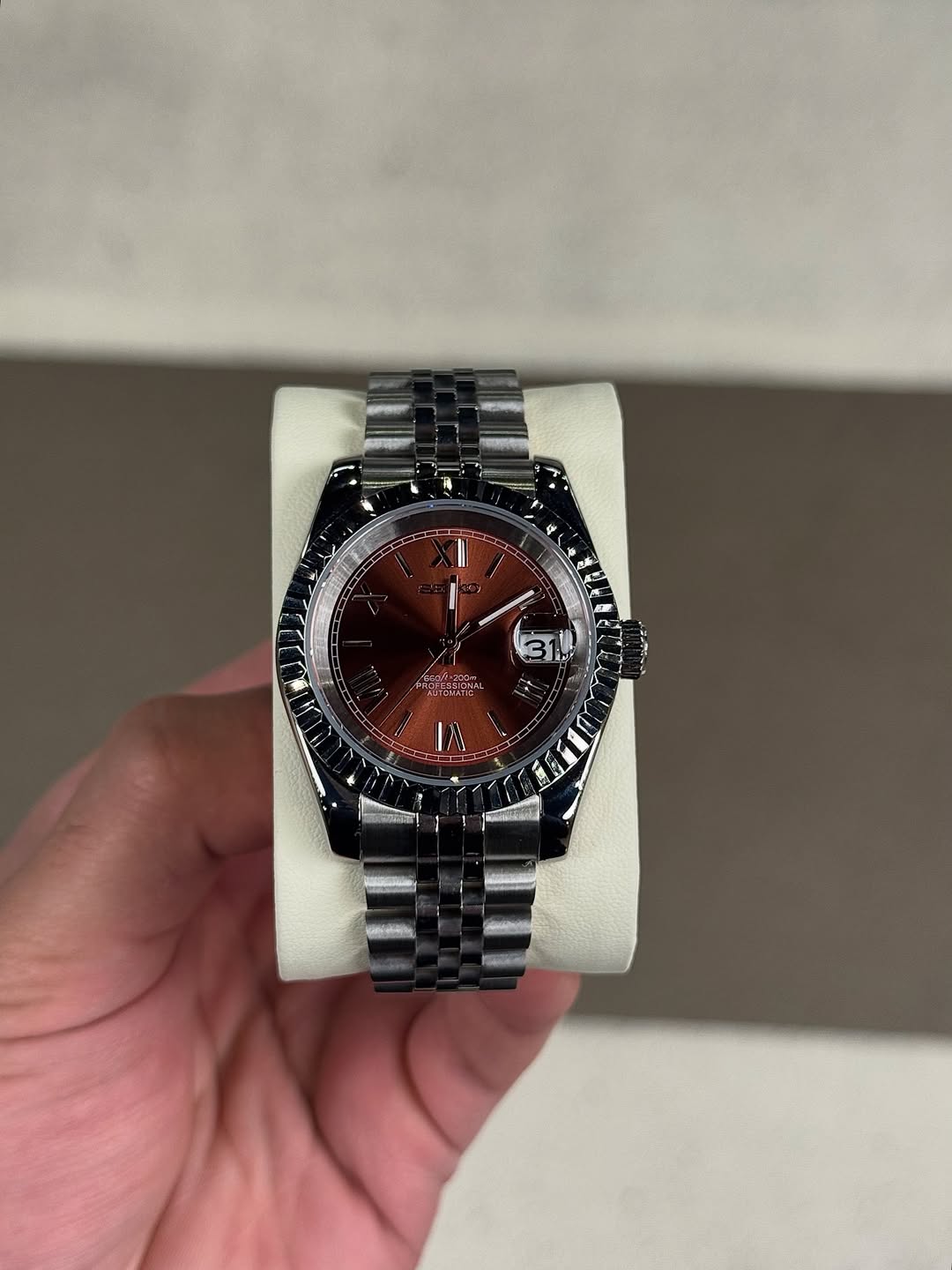 Chocolate Roman Dial