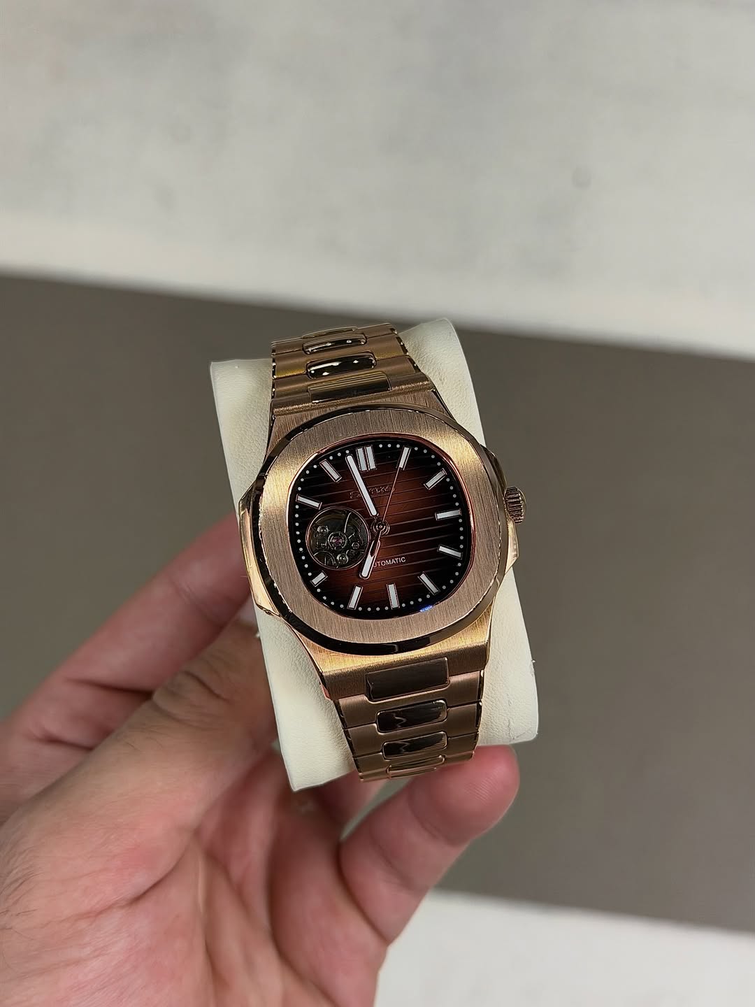 Rose gold Open heart