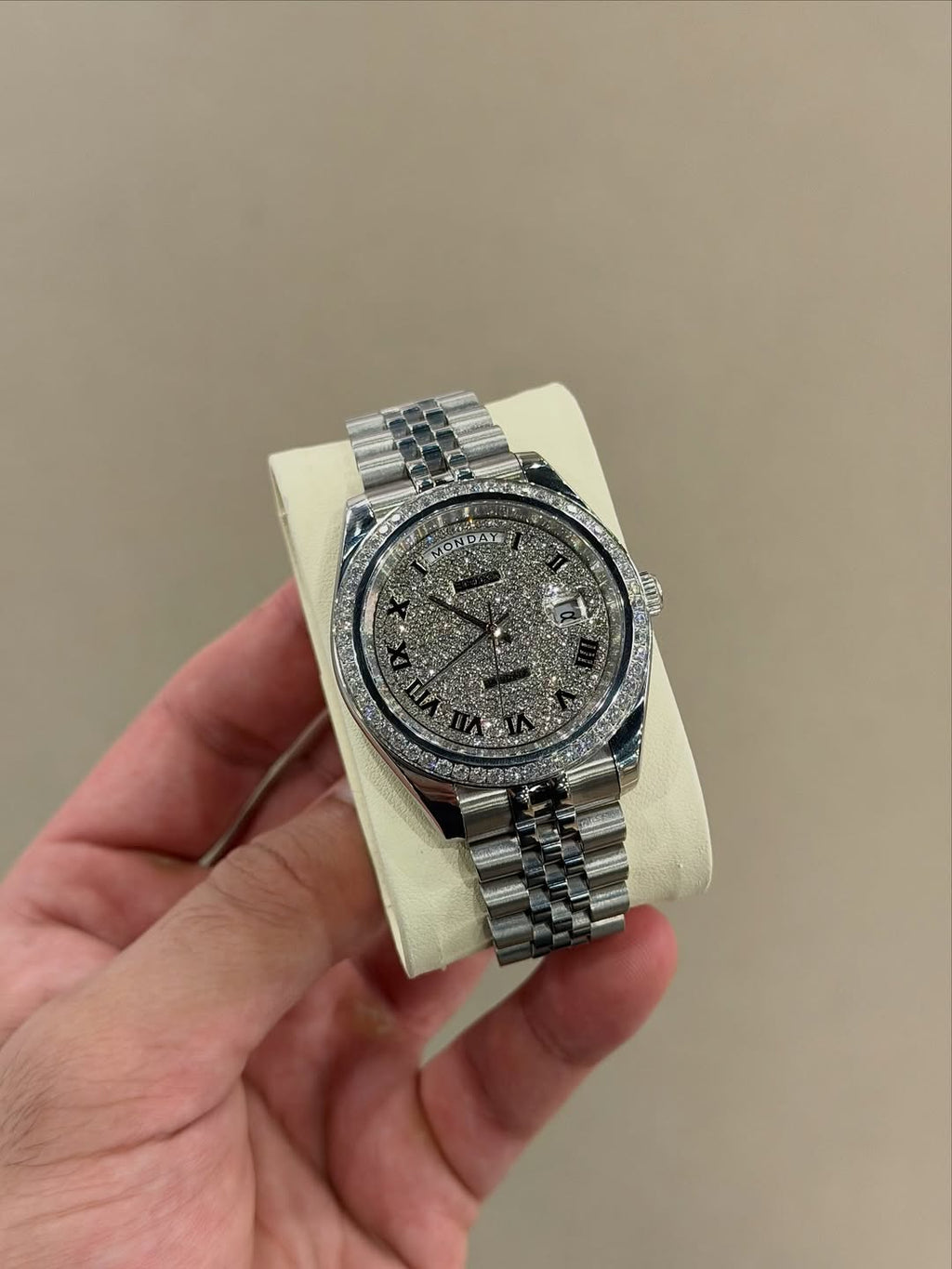 Eternal Frosted Dial