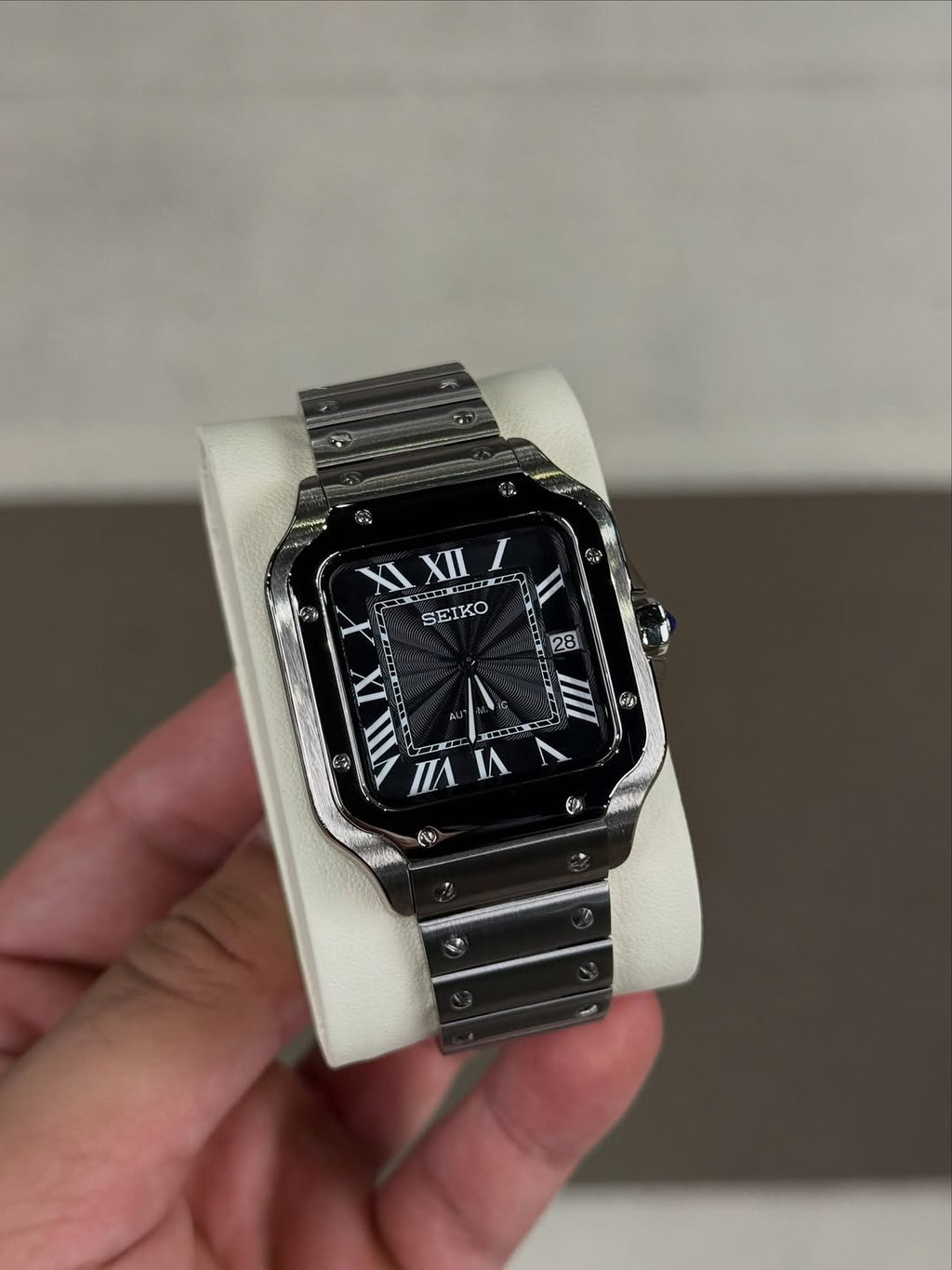 Signature Black Shade Roman Dial