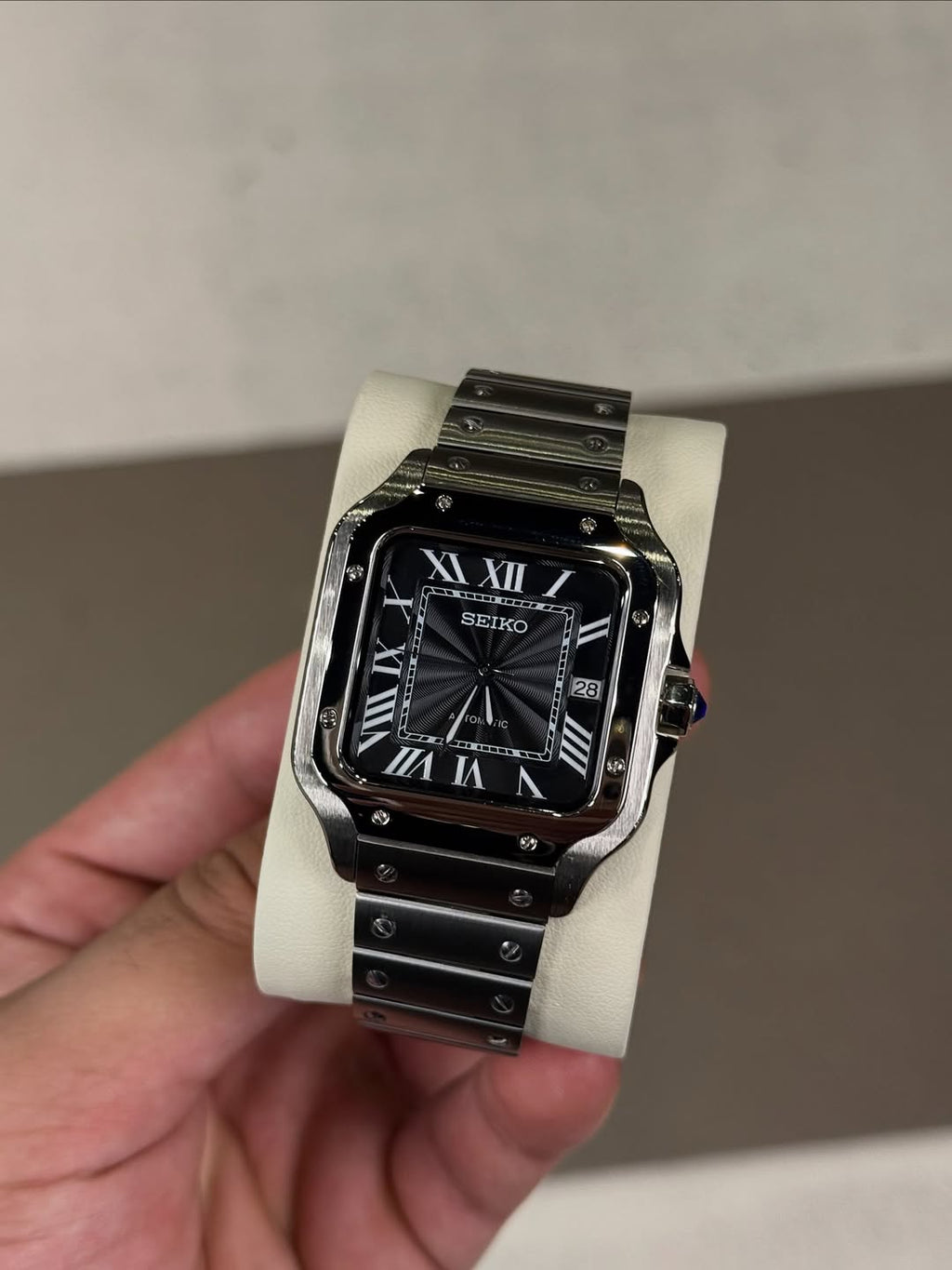 Signature Black Shade Roman Dial