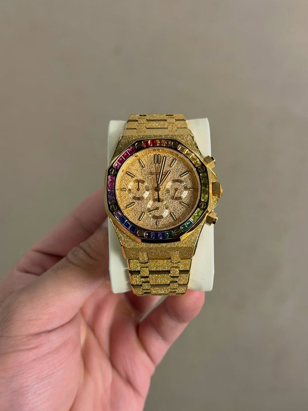 Cadran arc-en-ciel glacé