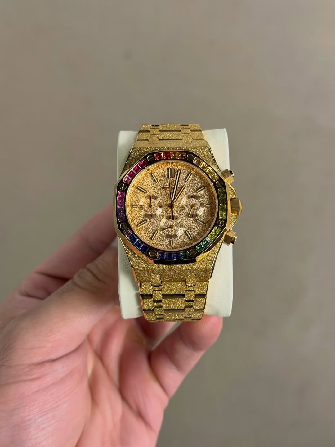 Cadran arc-en-ciel glacé